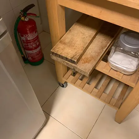 Center Eighty-five Apartman Bari