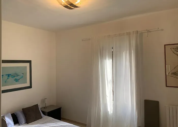 Center Eighty-five Bari