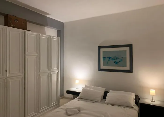 Center Eighty-five Apartment